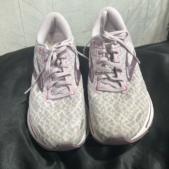 Brooks Ghost 14, Size 9 - Picture 3 of 4